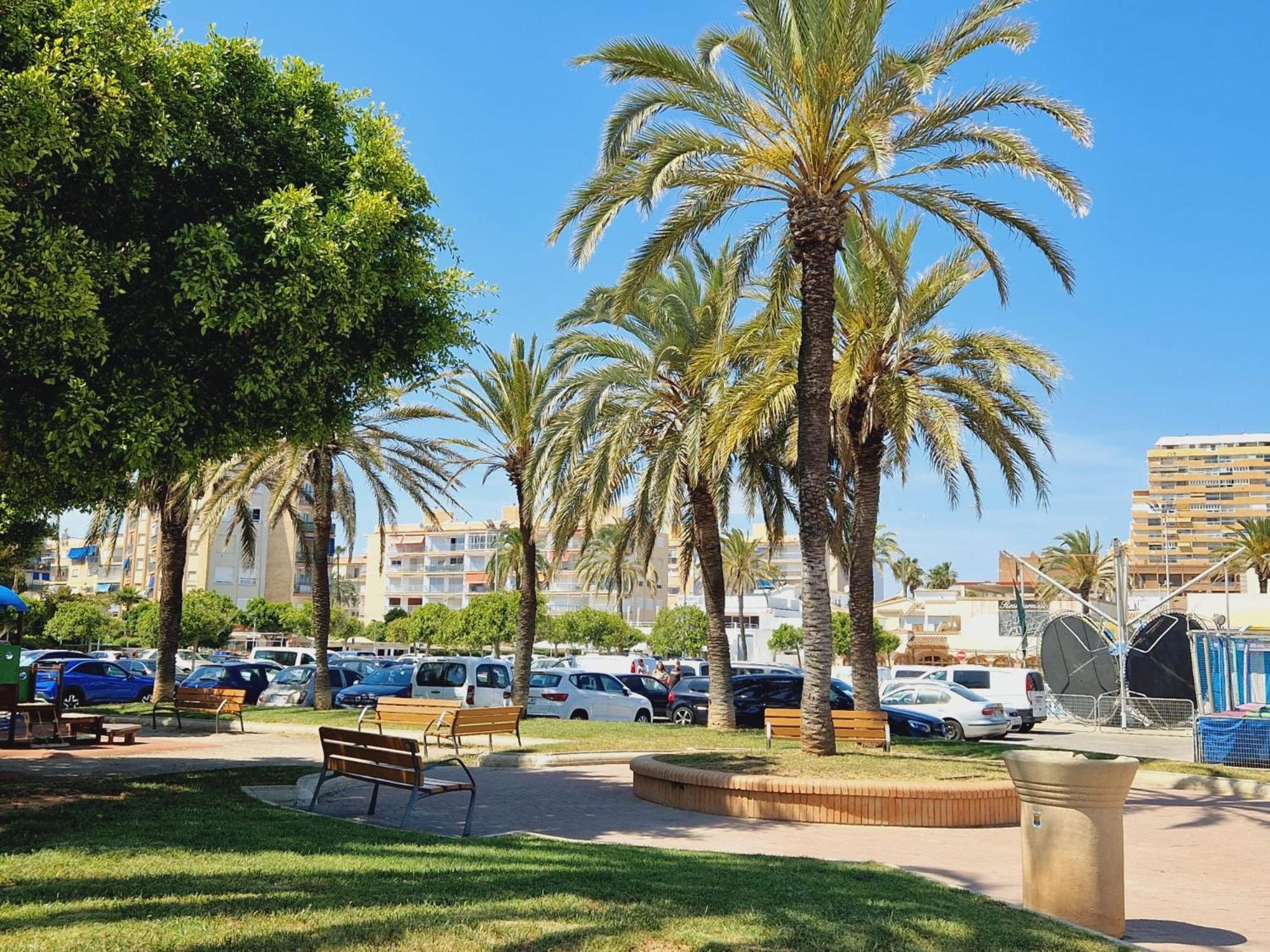 Apartamento Barbacoa, Piscina Y Playa 푸에블라 데 파르날스 외부 사진