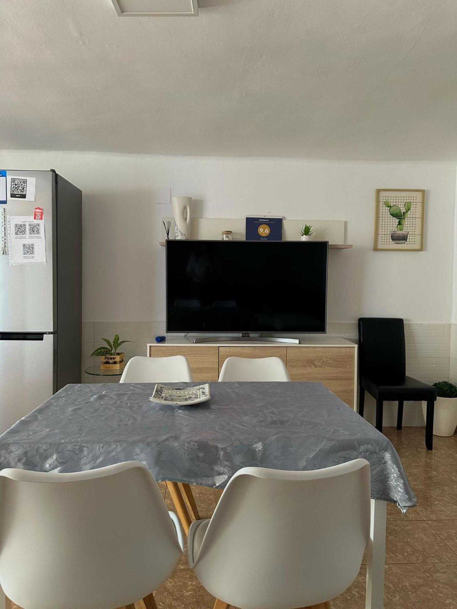Apartamento Barbacoa, Piscina Y Playa 푸에블라 데 파르날스 외부 사진