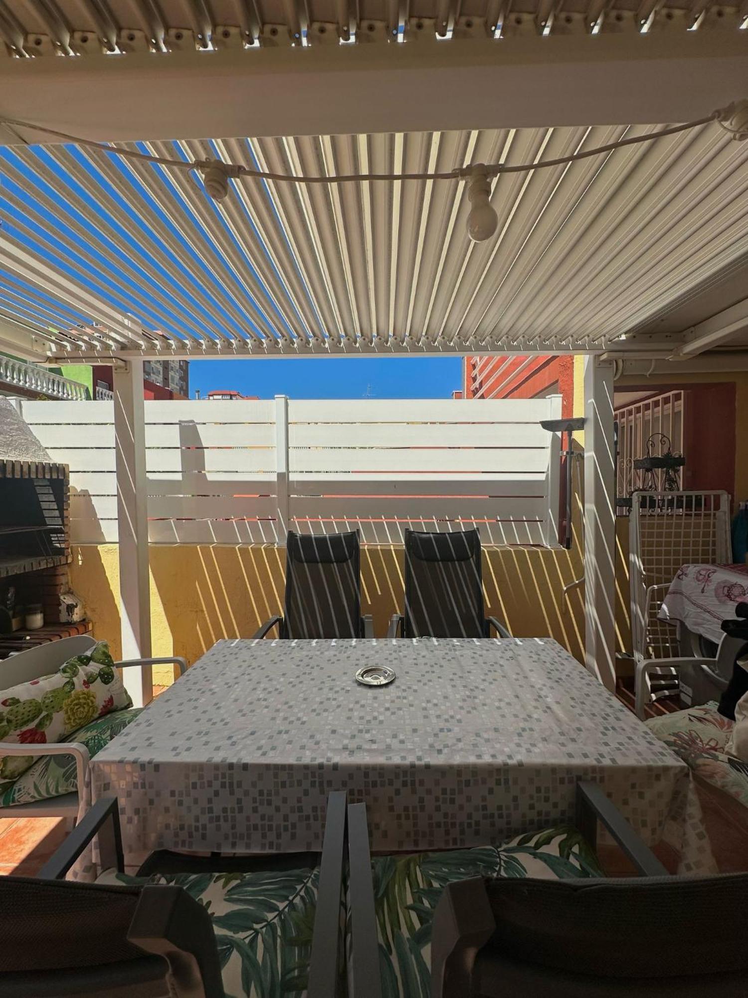 Apartamento Barbacoa, Piscina Y Playa 푸에블라 데 파르날스 외부 사진